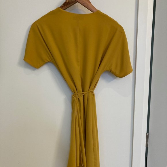 Babaton Wallace Wrap Dress - Picture 2 of 4